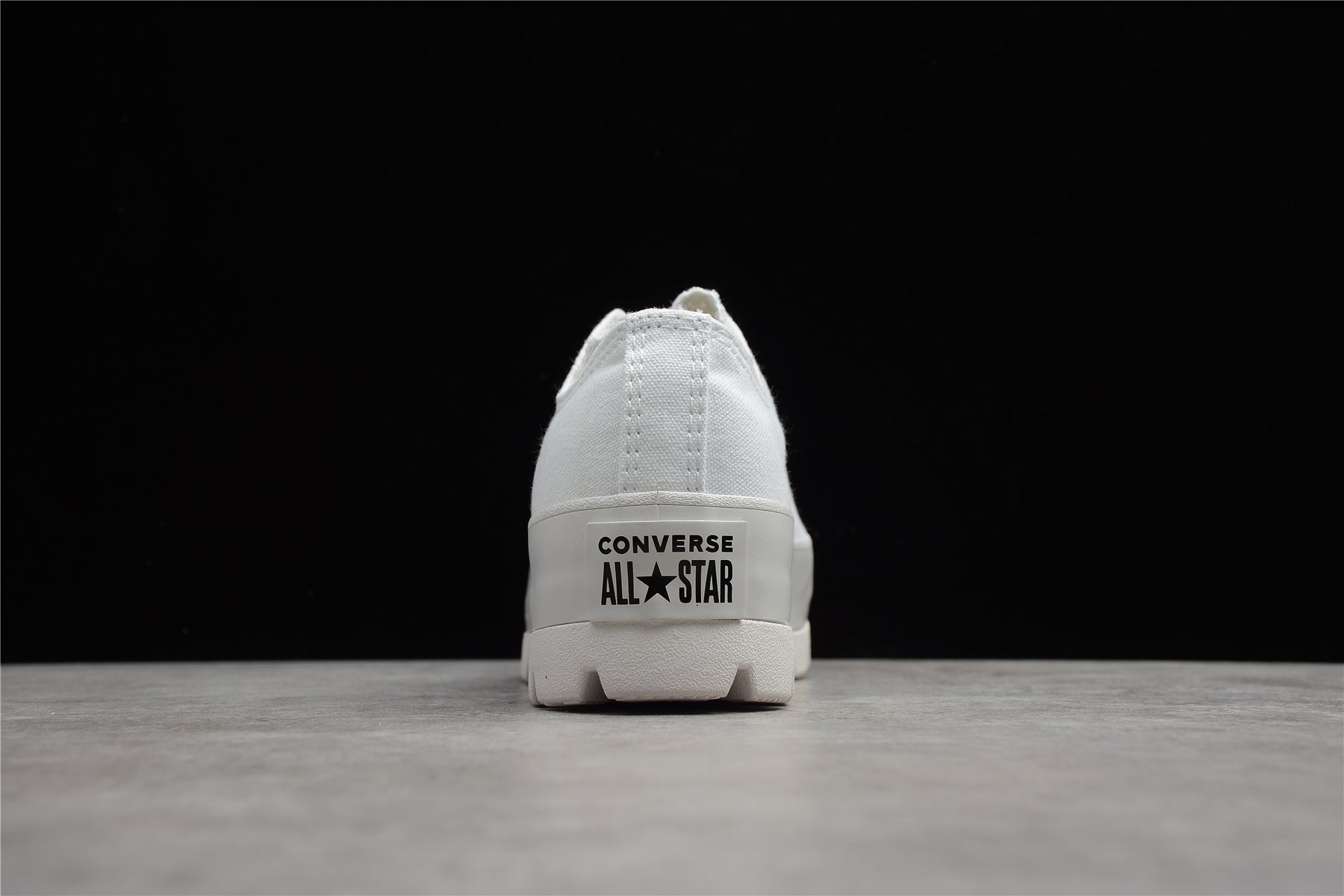 WMNS Converse Chuck Taylor All Star Lugged OX - White