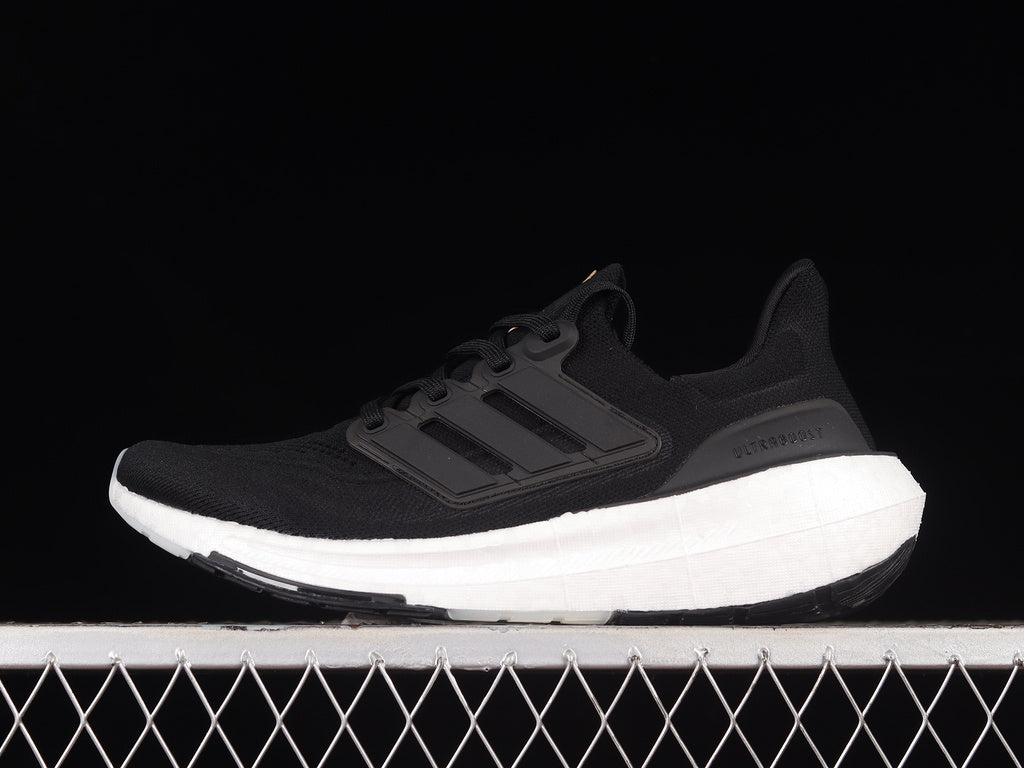 adidasMens Ultrabost Light 23 - Black