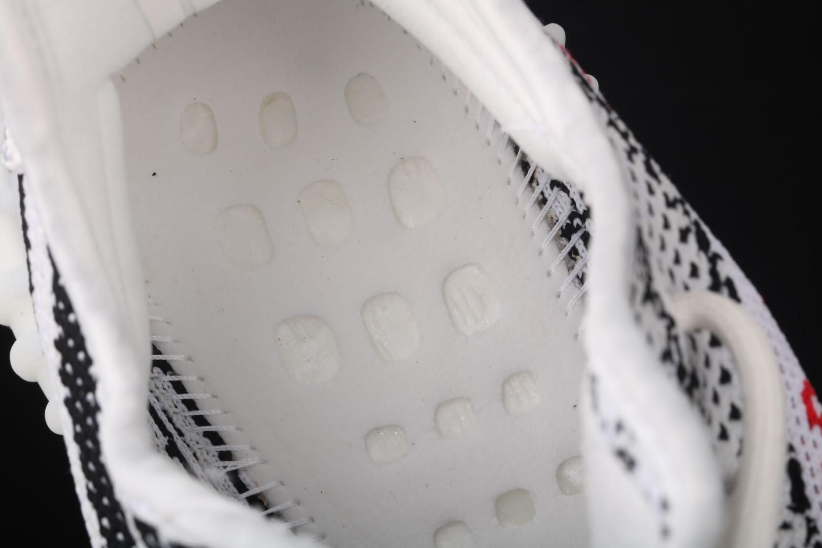 adidasUnisex Yeezy Boost 350 V2 - Zebra