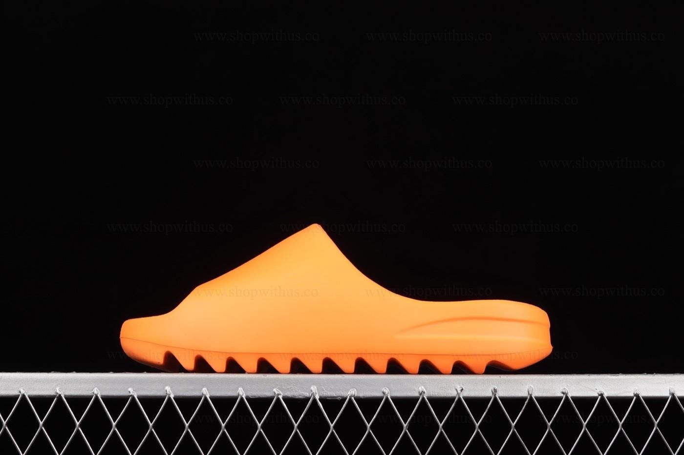 adidasWMNS Yeezy Slide - Enflame Orange