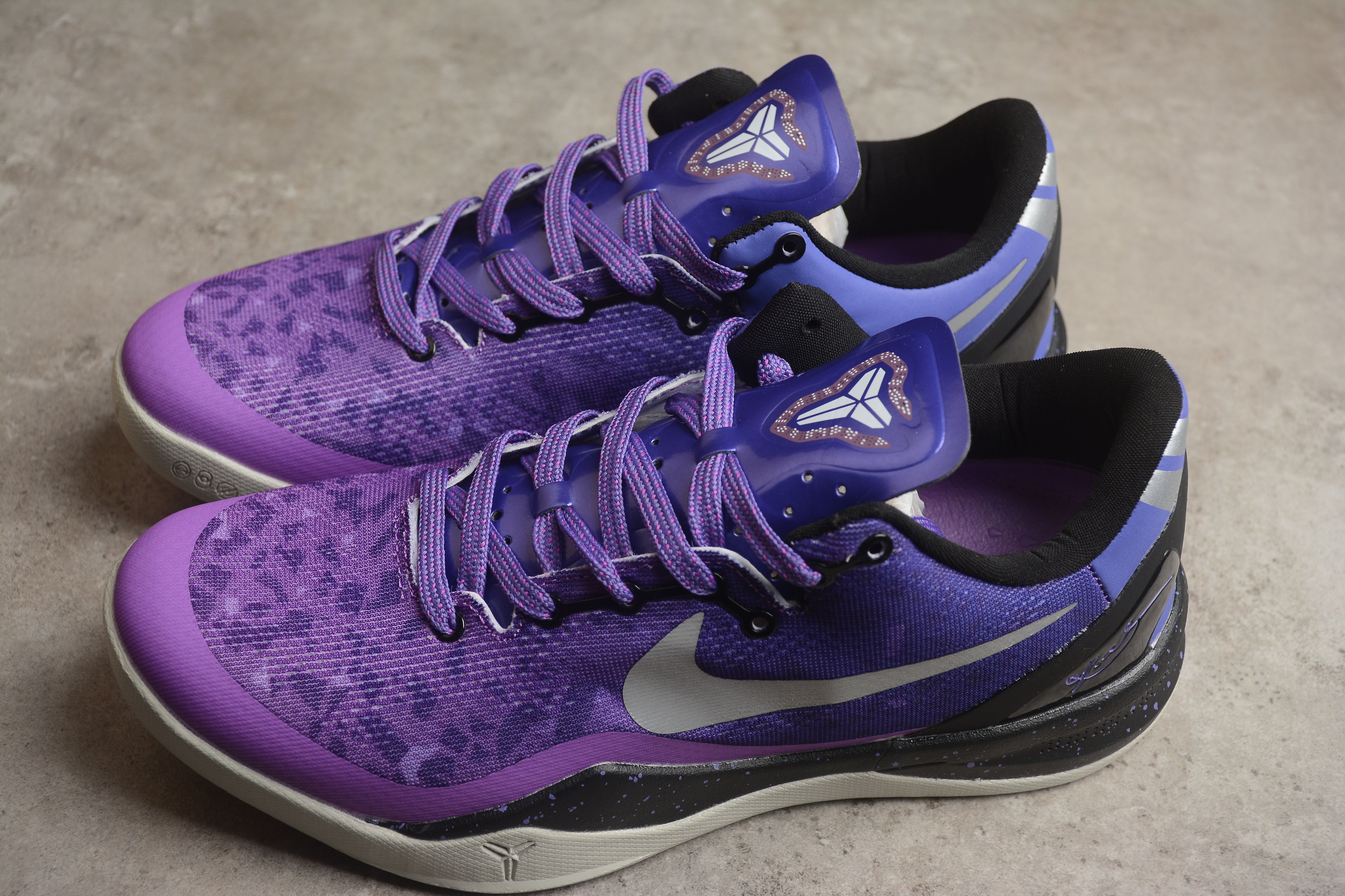 NikeMens Kobe 8 - System Playoff