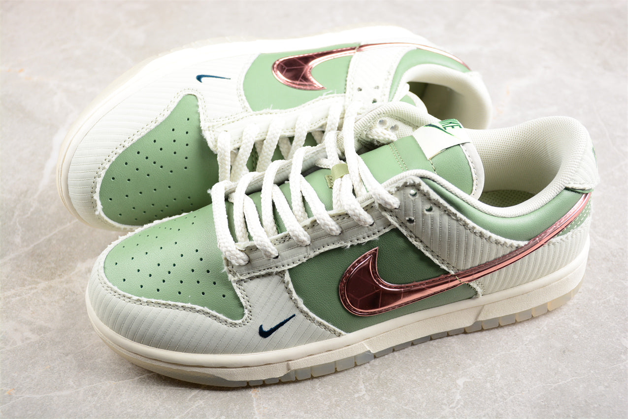 NikeUnisex Dunk Low - Be 1 Of One