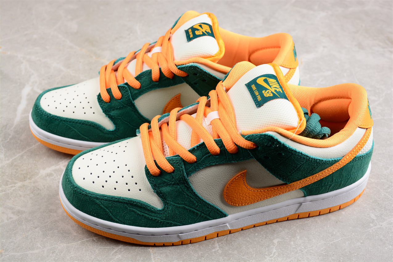 NikeMens SB Dunk Low - Legion Pine