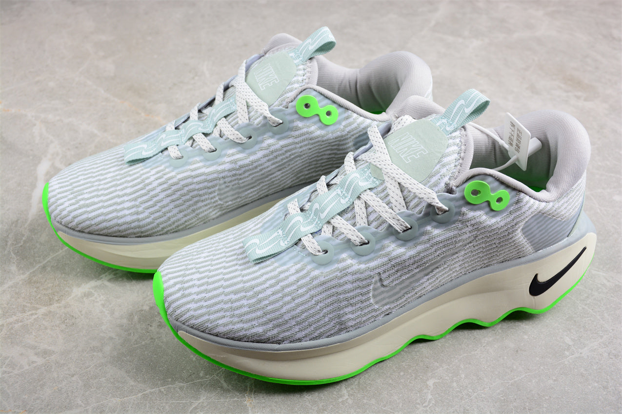 NikeUnisex Airmad Motiva - Grey