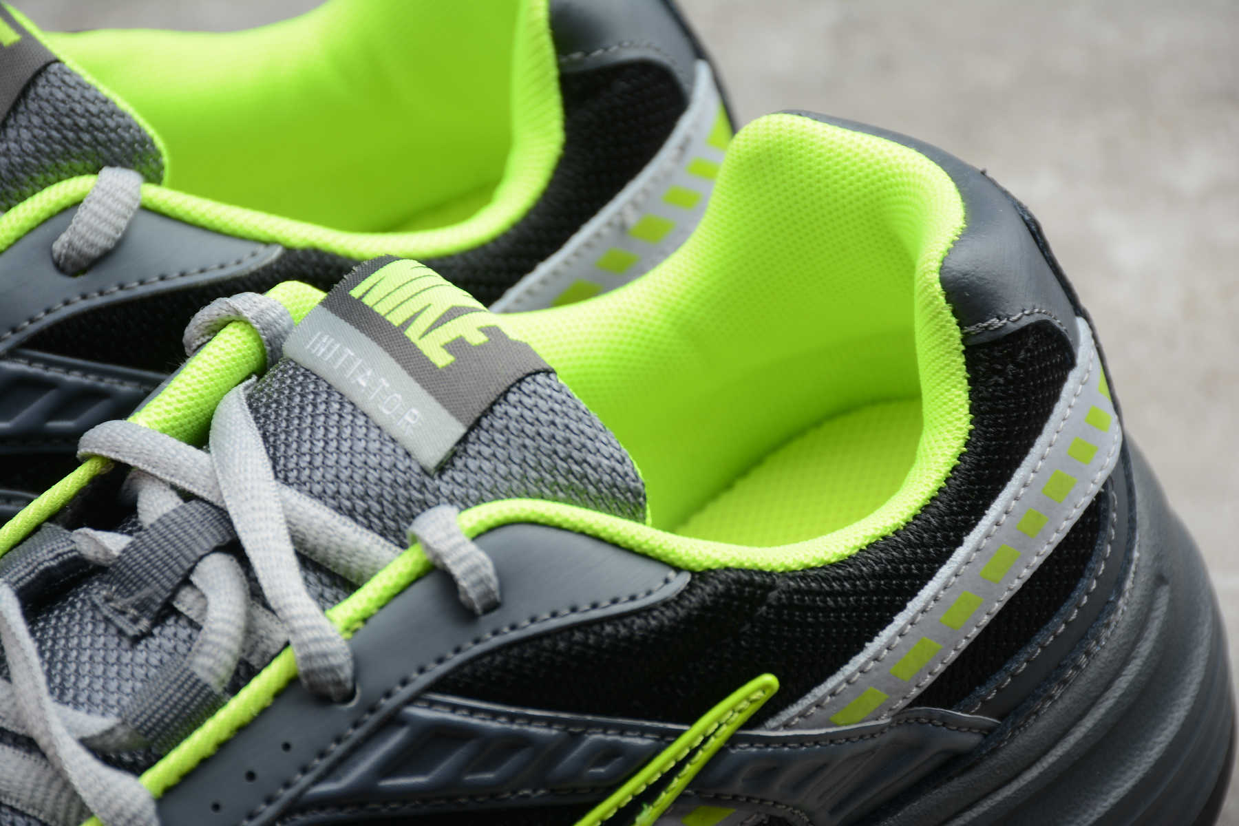 NikeUnisex Initiator - Black/Grey