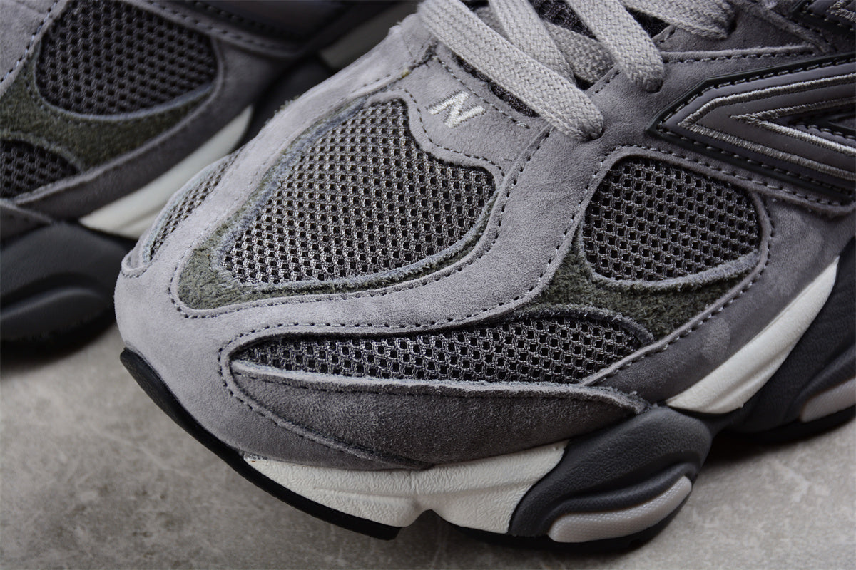 Joe Freshgoods x New Balance 9060 - Grey