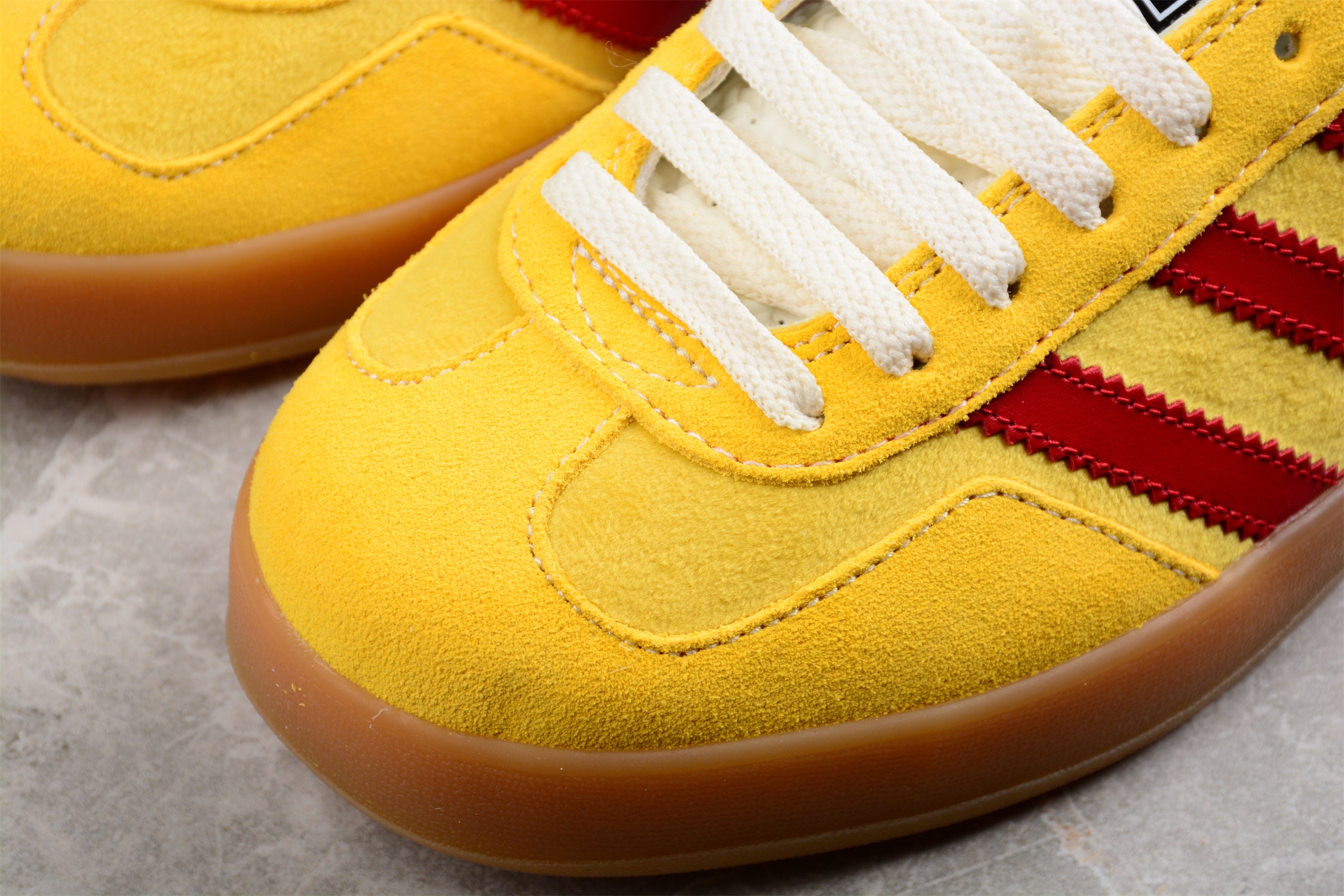 adidasUnisex x Gucci Gazelle - Yellow