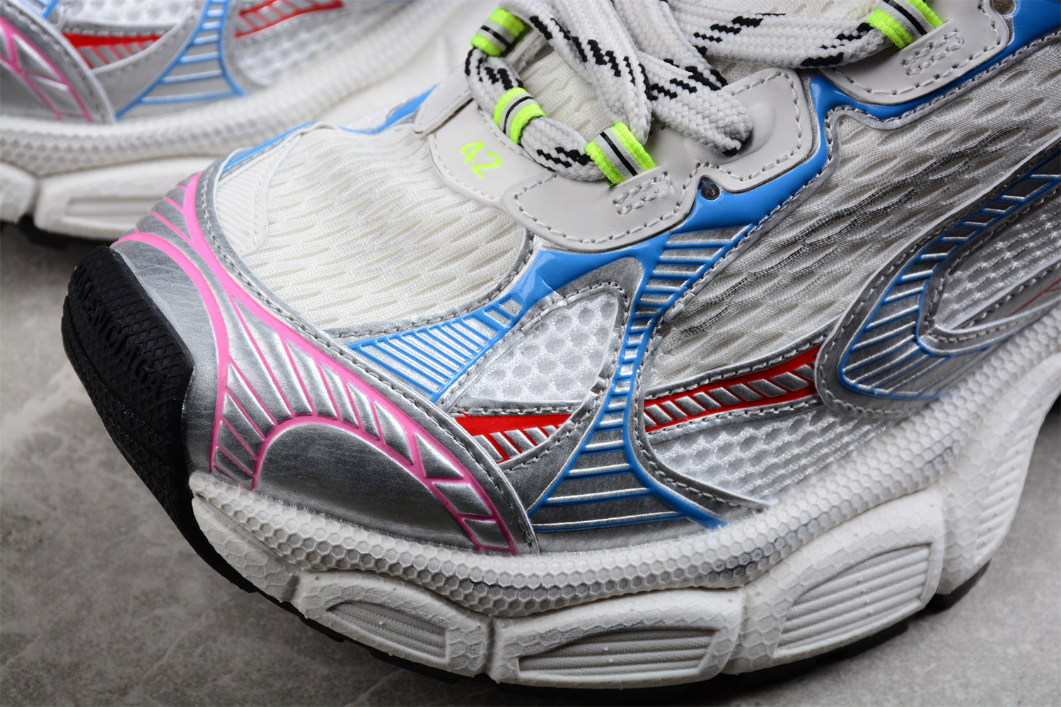 BalenciagaUnisex 3XL - White Multi