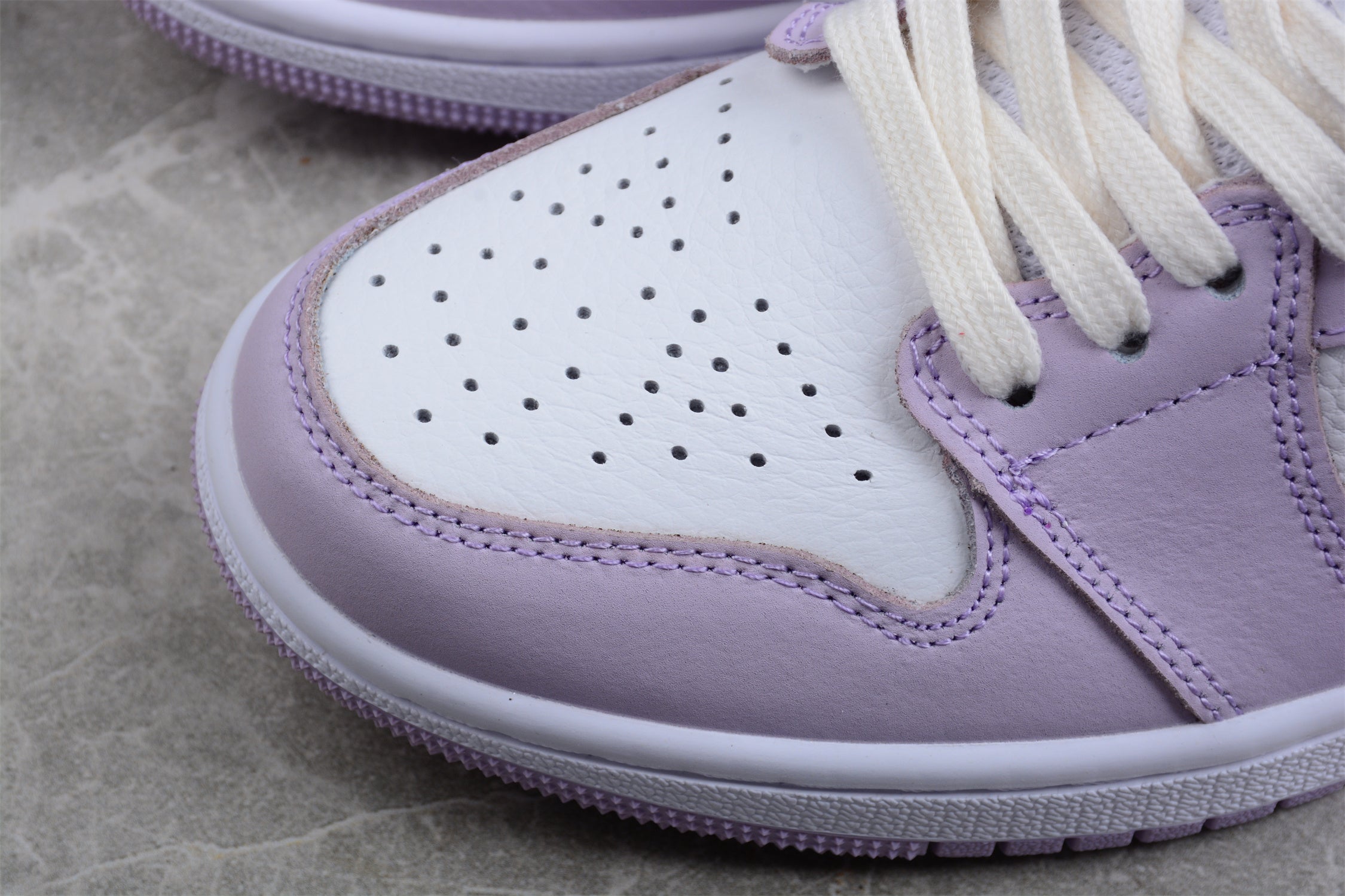 WMNS Air Jordan 1 AJ1 Mid - Valentine's Day