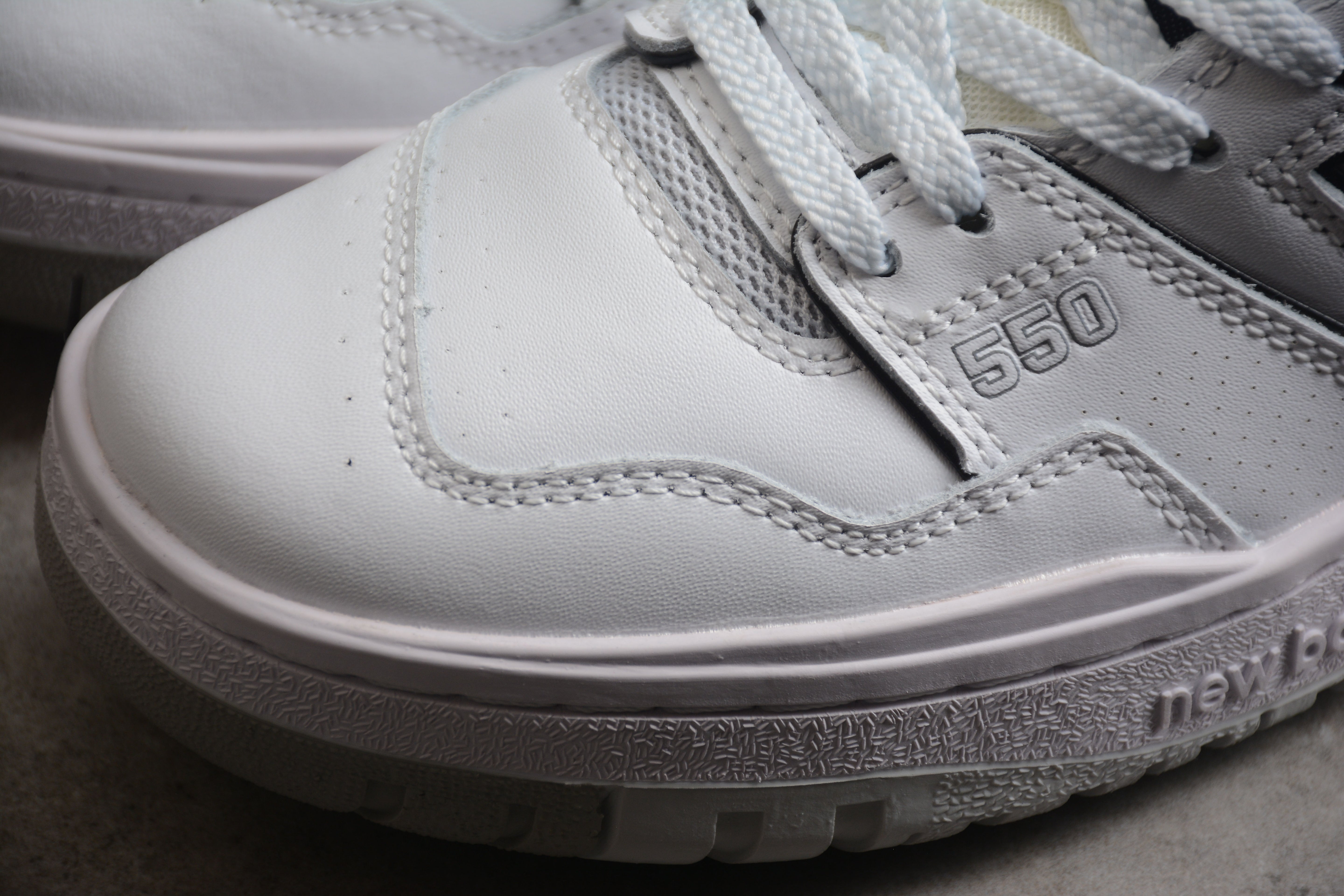 New Balance 550 - Salt and Pepper