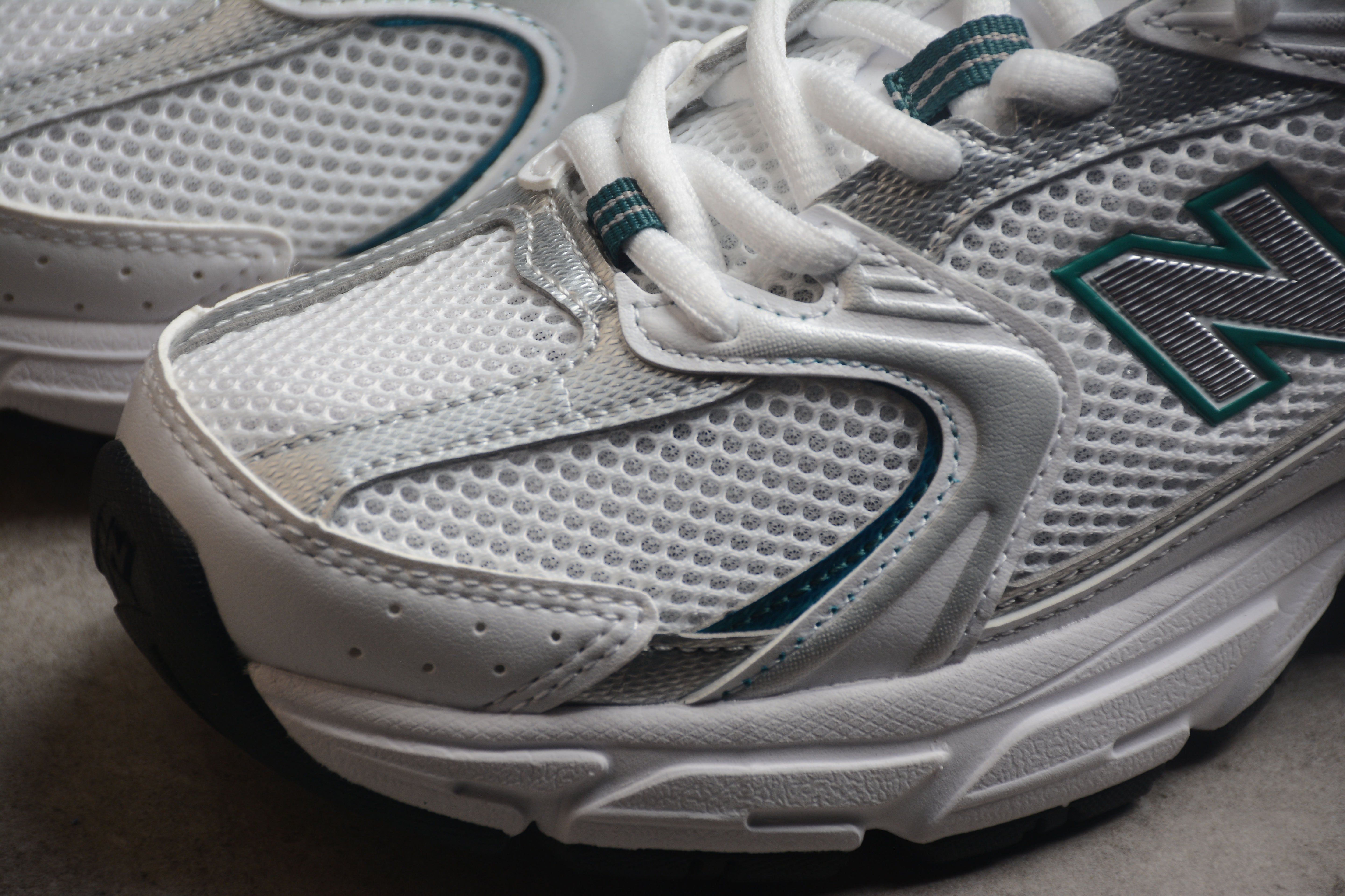 New Balance 530 - White/Green