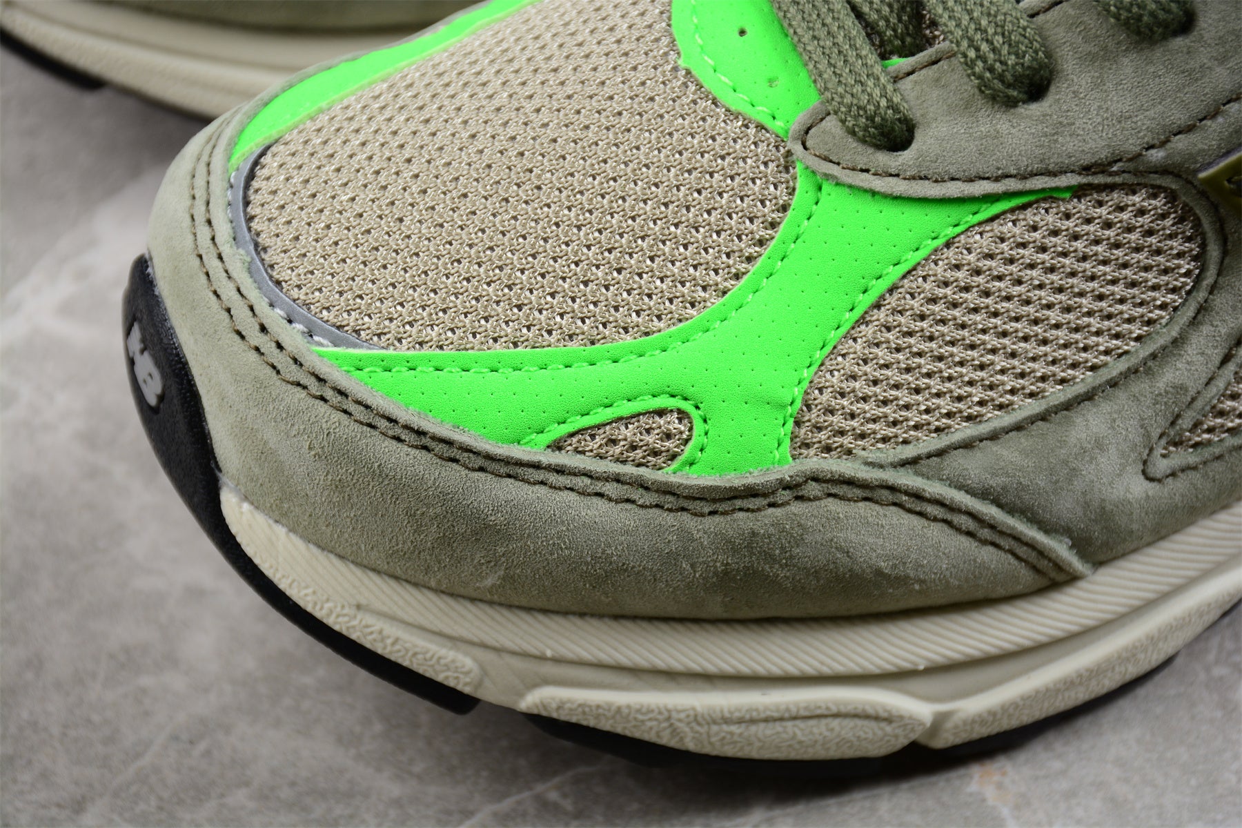 New Balance 990 x Patta - Keep Your Family Close