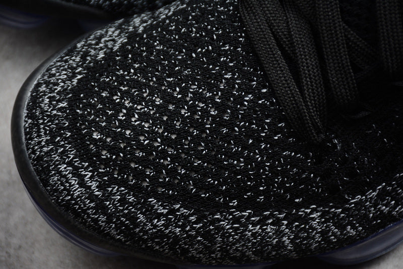 NikeUnisex Air VaporMax 2.0 - Black Hot Punch