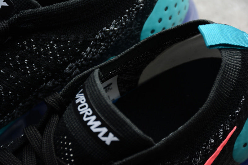NikeUnisex Air VaporMax 2.0 - Black Hot Punch