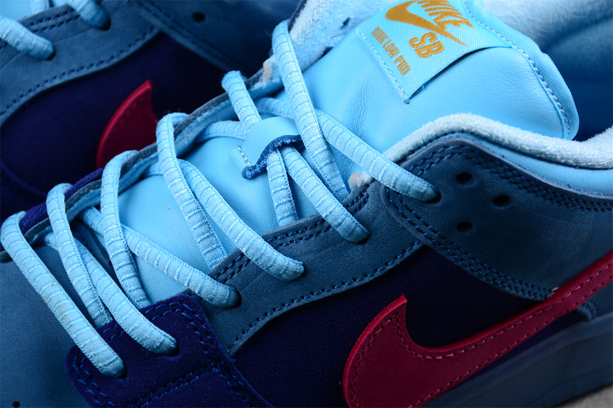 Run The Jewels x NikeUnisex SB Dunk Low - Blue