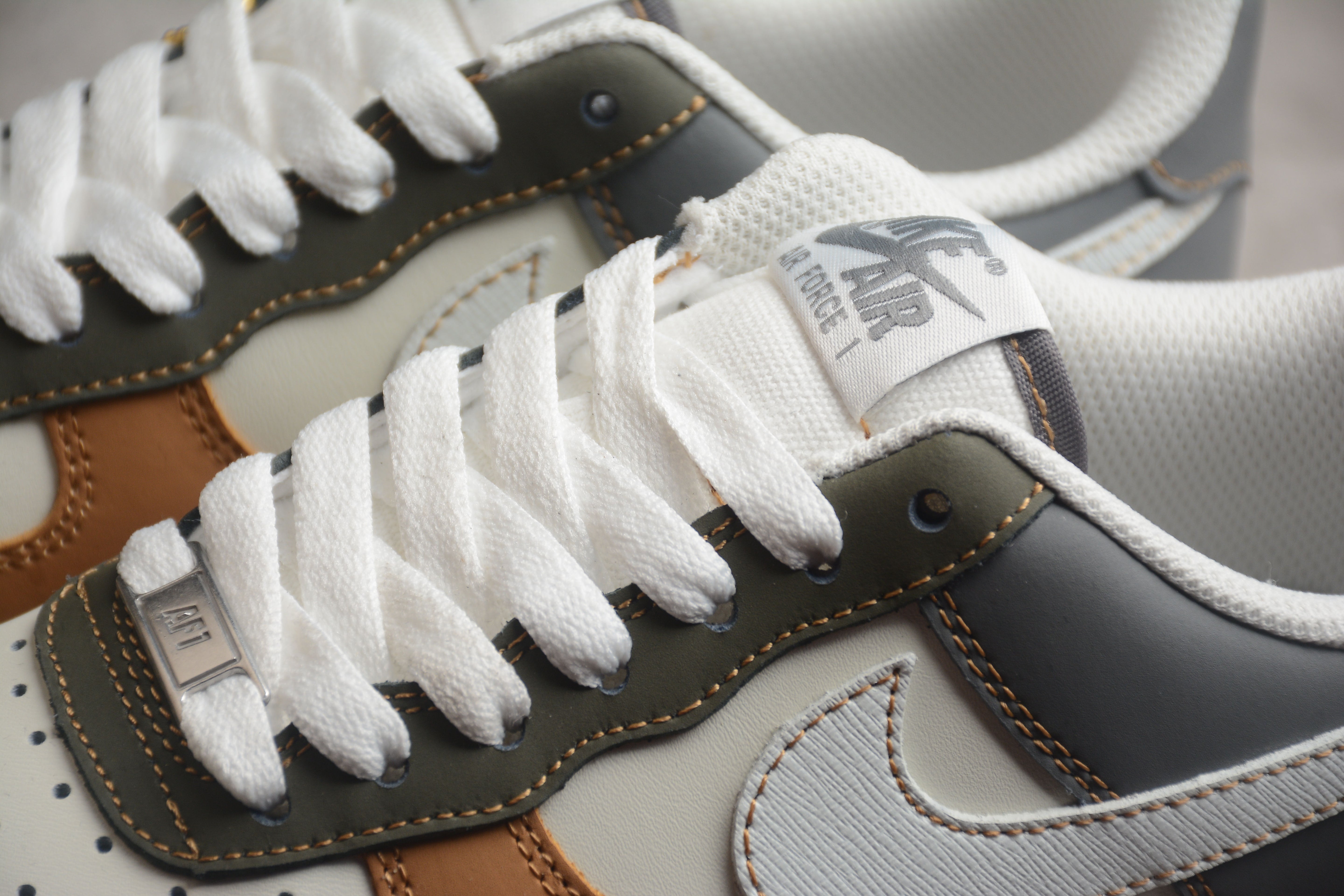 NikeUnisex Air Force 1 AF1 - Olive Beige