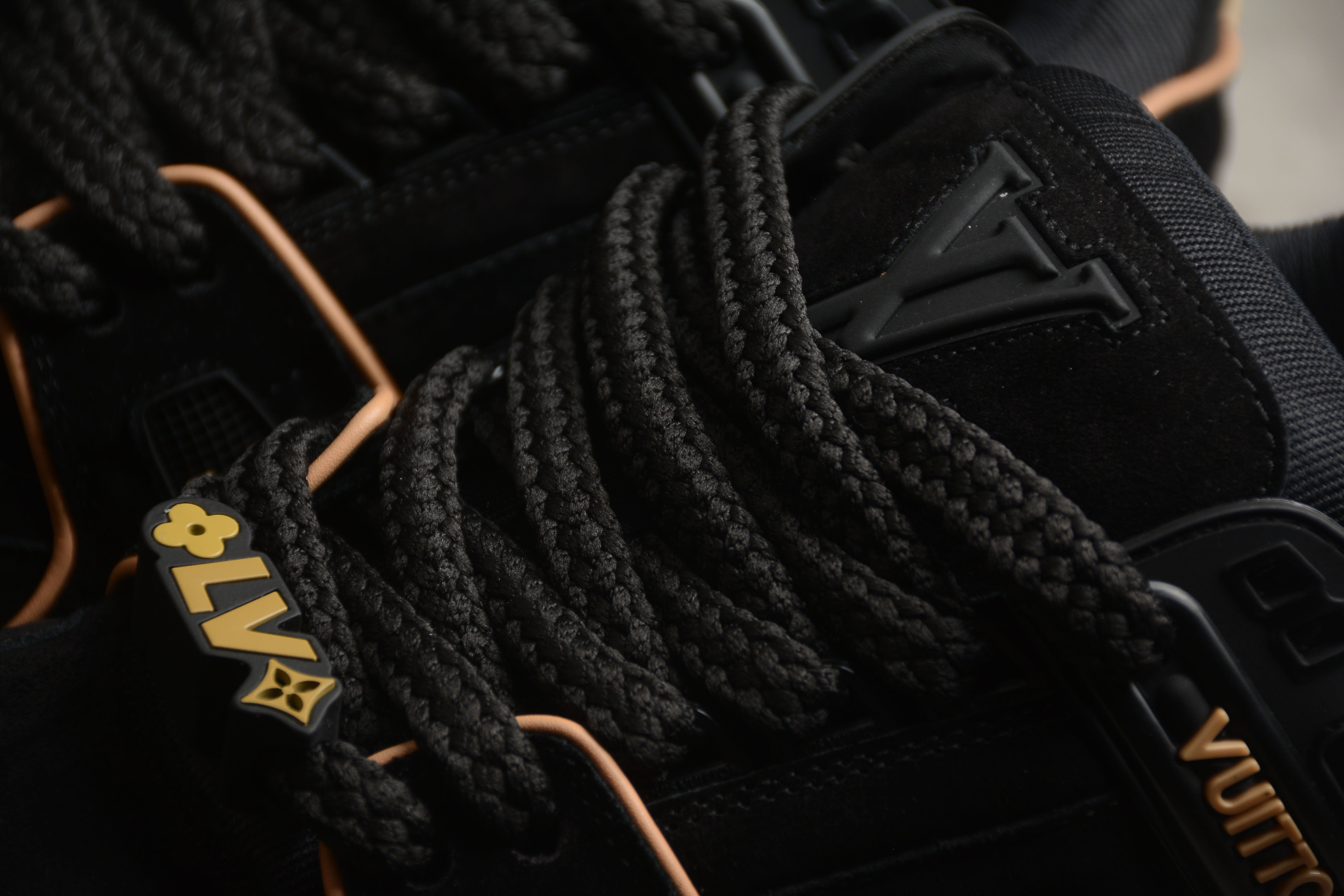 LouisVuitton Trainer Maxi - Black