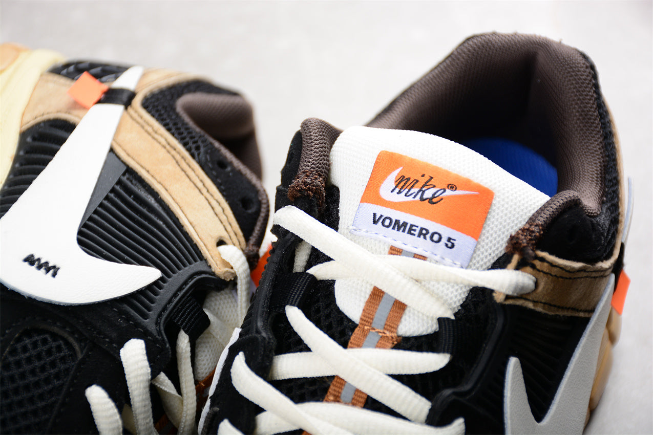 NikeUnisex Zoom Vomero 5 - Black/Brown