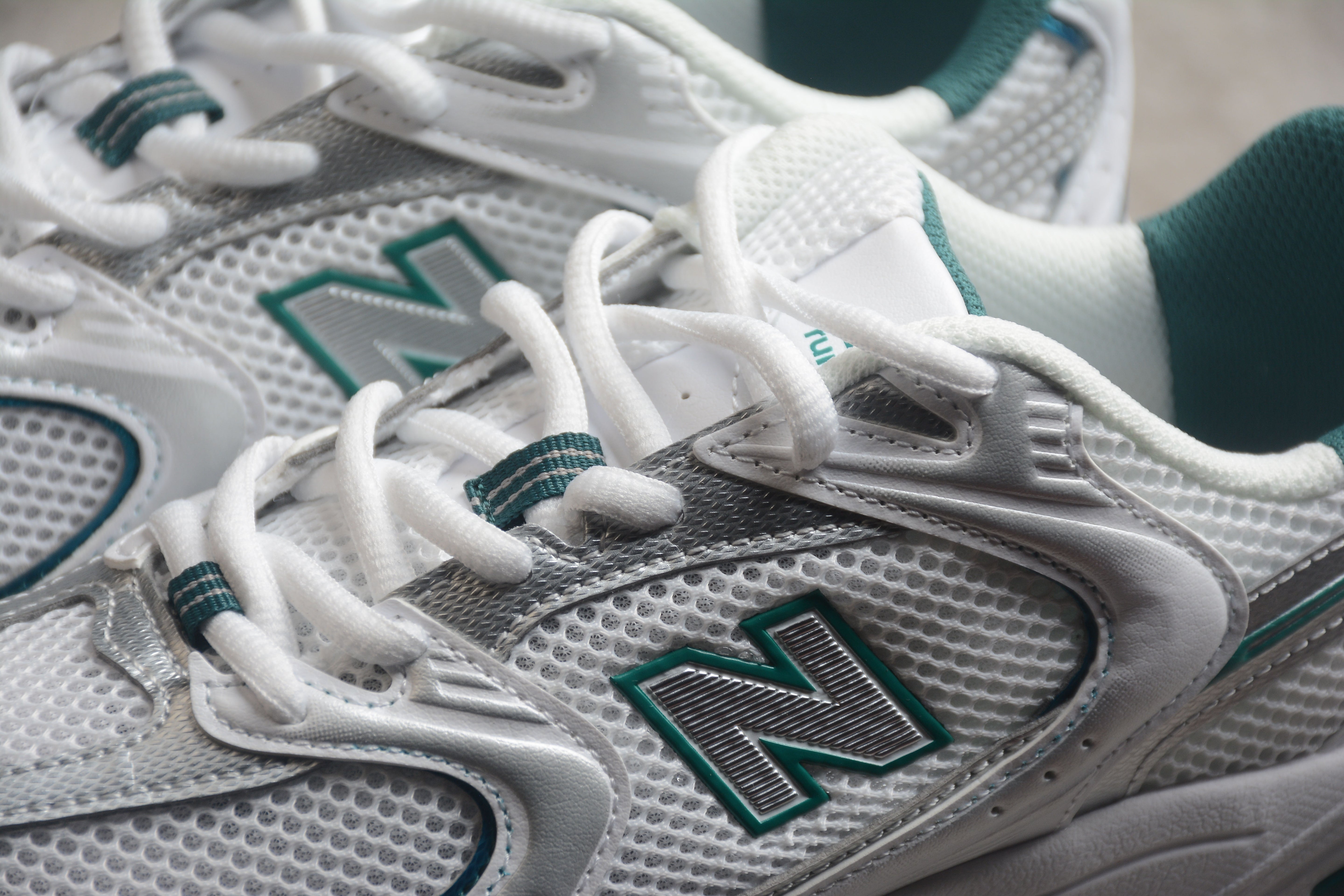 New Balance 530 - White/Green
