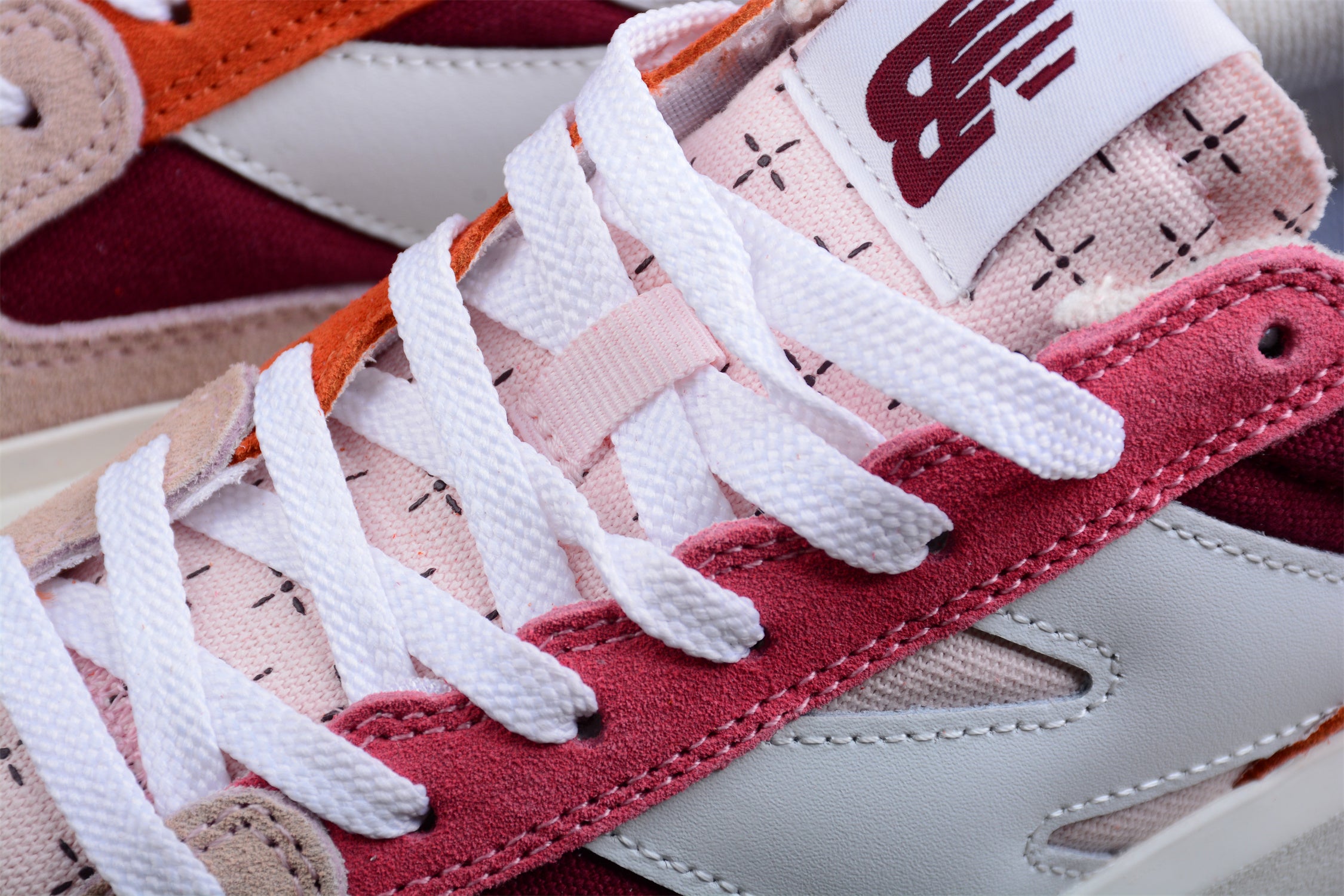 New Balance CT302 - Burgundy