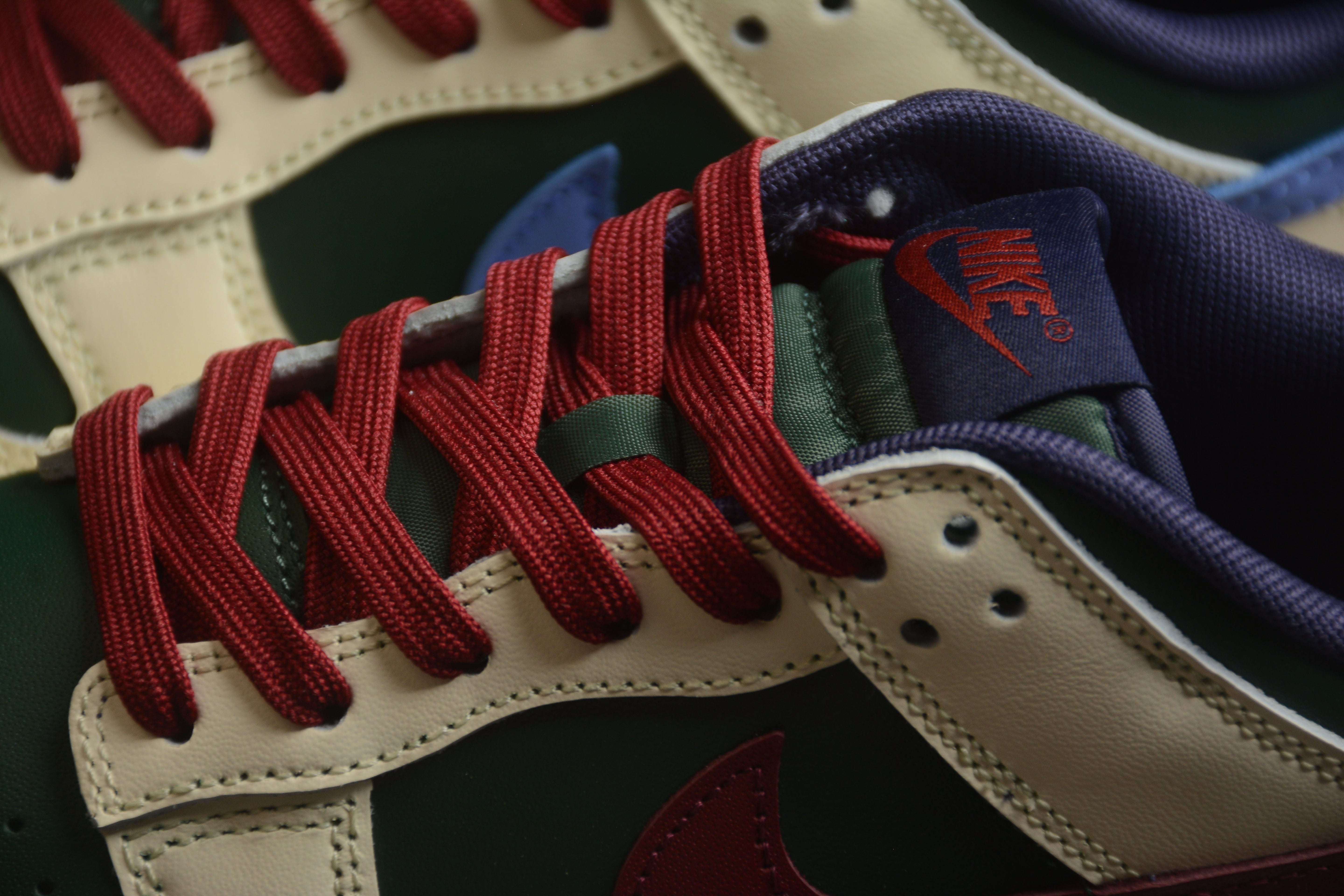 NikeSB Dunk Low - Nike to you