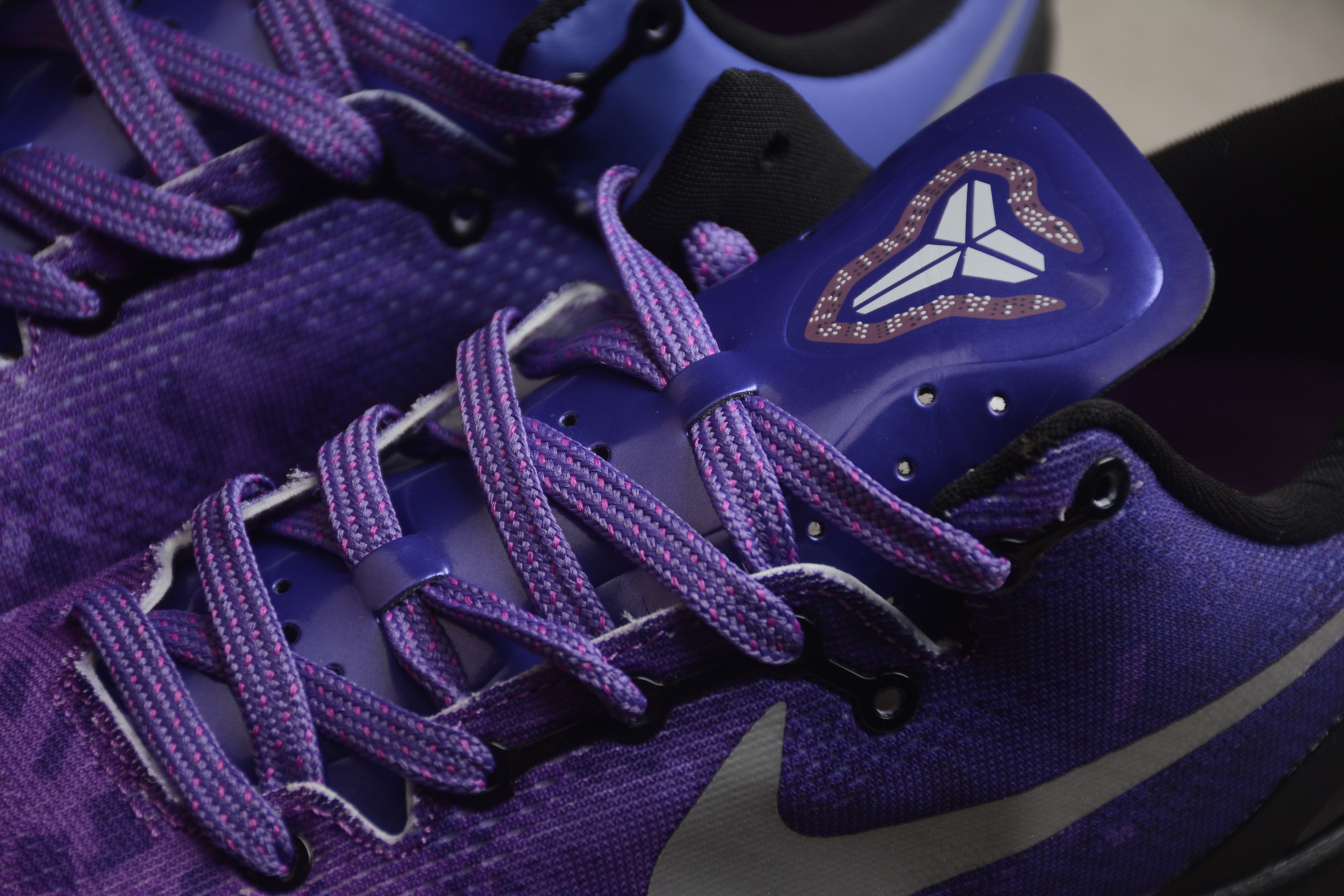 NikeMens Kobe 8 - System Playoff