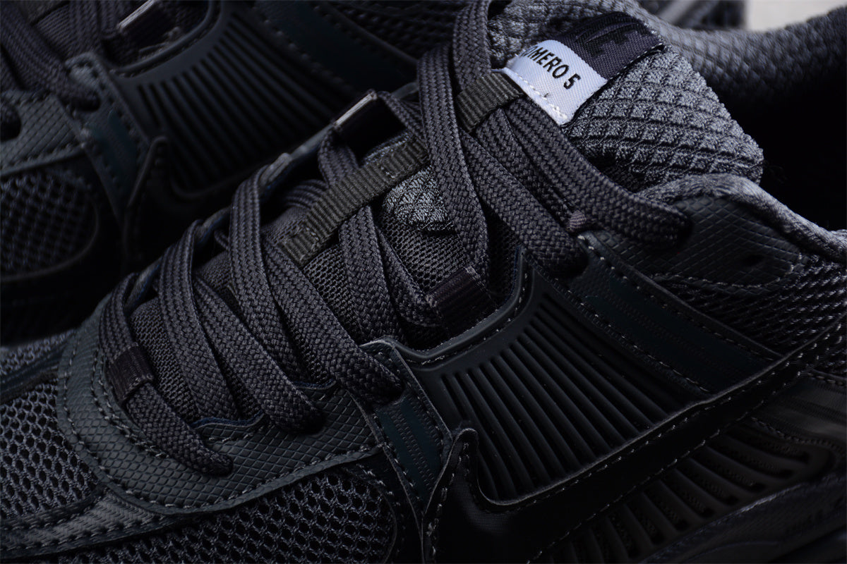 NikeMens Zoom Vomero 5 Anthracite - Black
