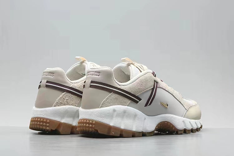 NikeUnisex Air Humara x Jacquemus - Light Bone