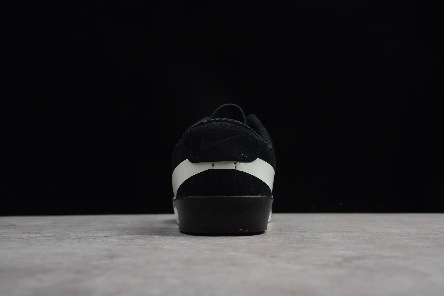 NikeUnisex Blazer City Low LX - "Black White"