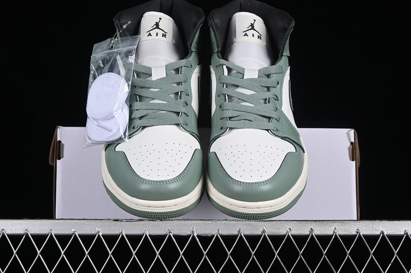 Air Jordan 1 AJ1 Mid - Jade Smoke