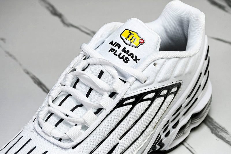 NikeUnisex Air Max Plus 3 White/Black