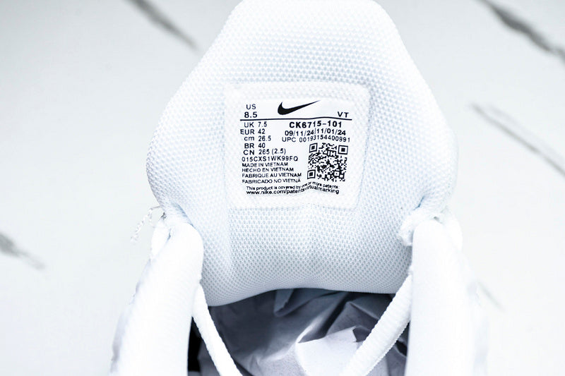 NikeUnisex Air Max Plus 3 White/Black