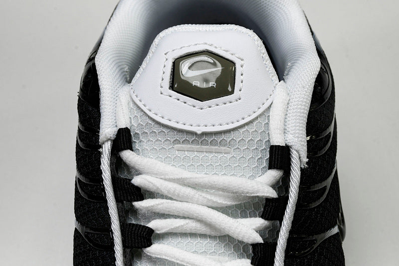 NikeUnisex Air Max Plus - Black/White