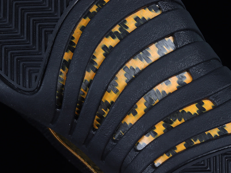 Air Jordan 12 Retro - Black Taxi