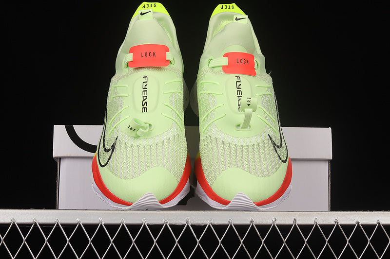 NikeUnisex Air Zoom Tempo Next% - Barely Volt