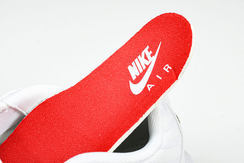 NikeUnisex Air Max Plus TN - White