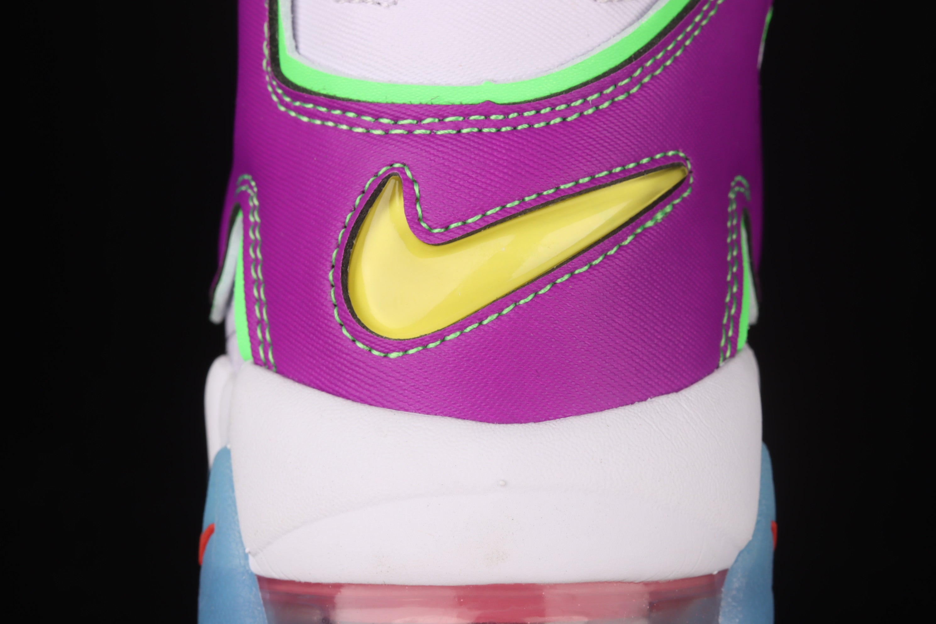 NikeUnisex Uptempo - Multi-Color
