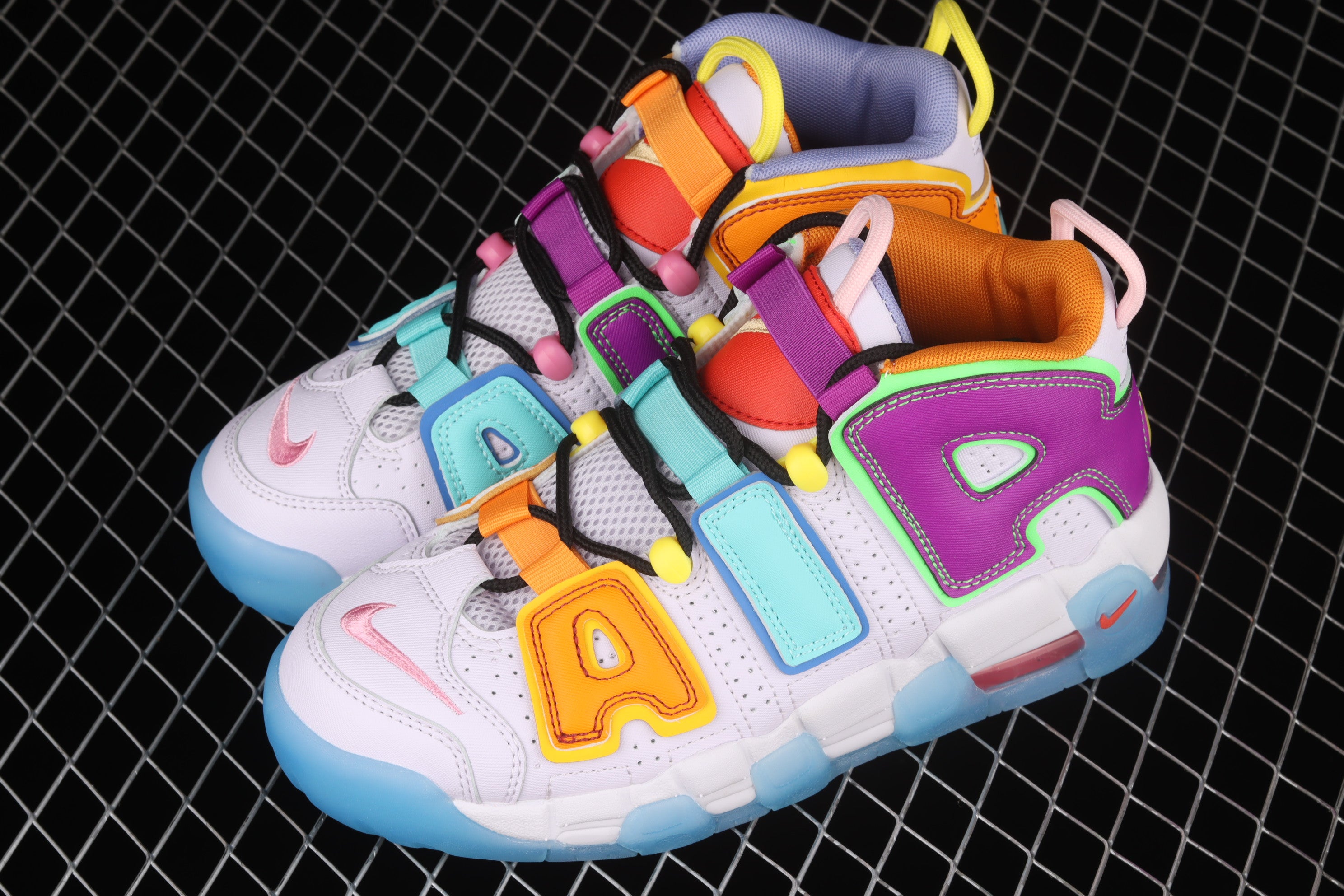 NikeUnisex Uptempo - Multi-Color