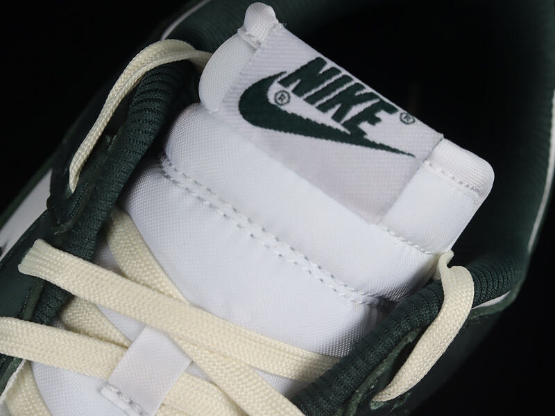 NikeUnisex Dunk Low - Vintage Green