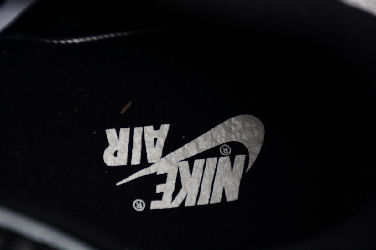 Air Jordan 1 AJ1 Low - Black Cement