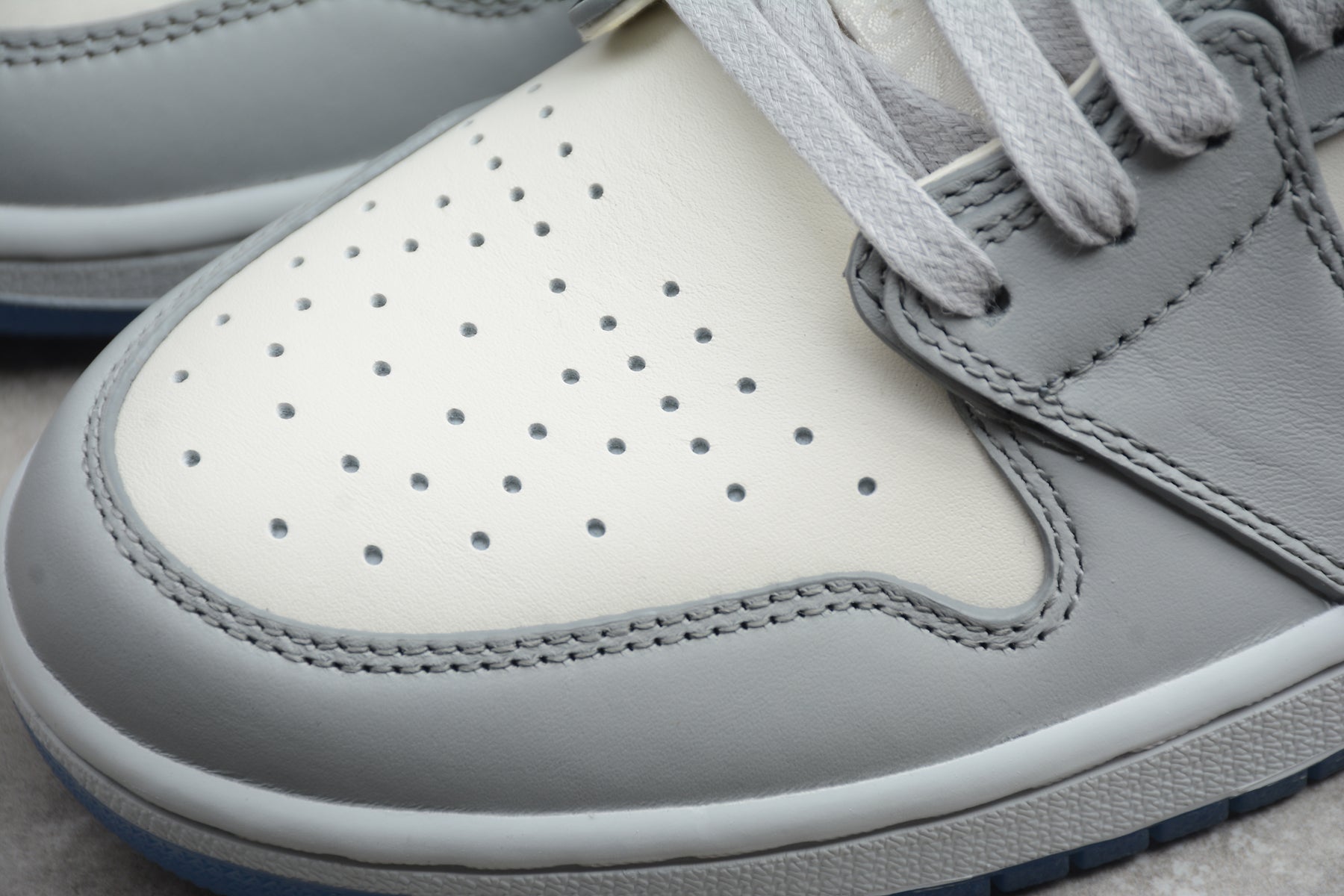 DiorMens x Air Jordan 1 AJ1 High - White