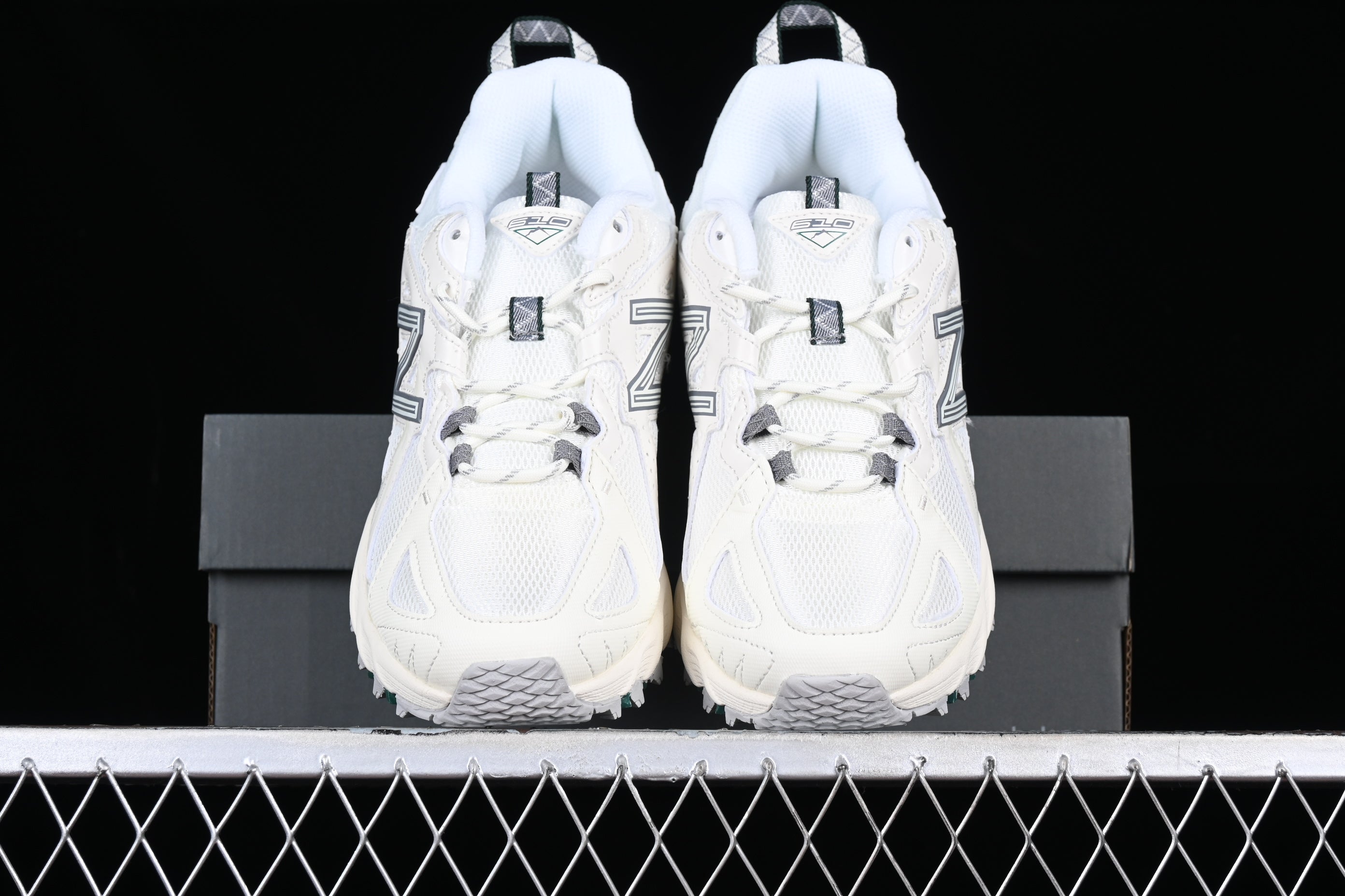 New Balance 610 - Angora