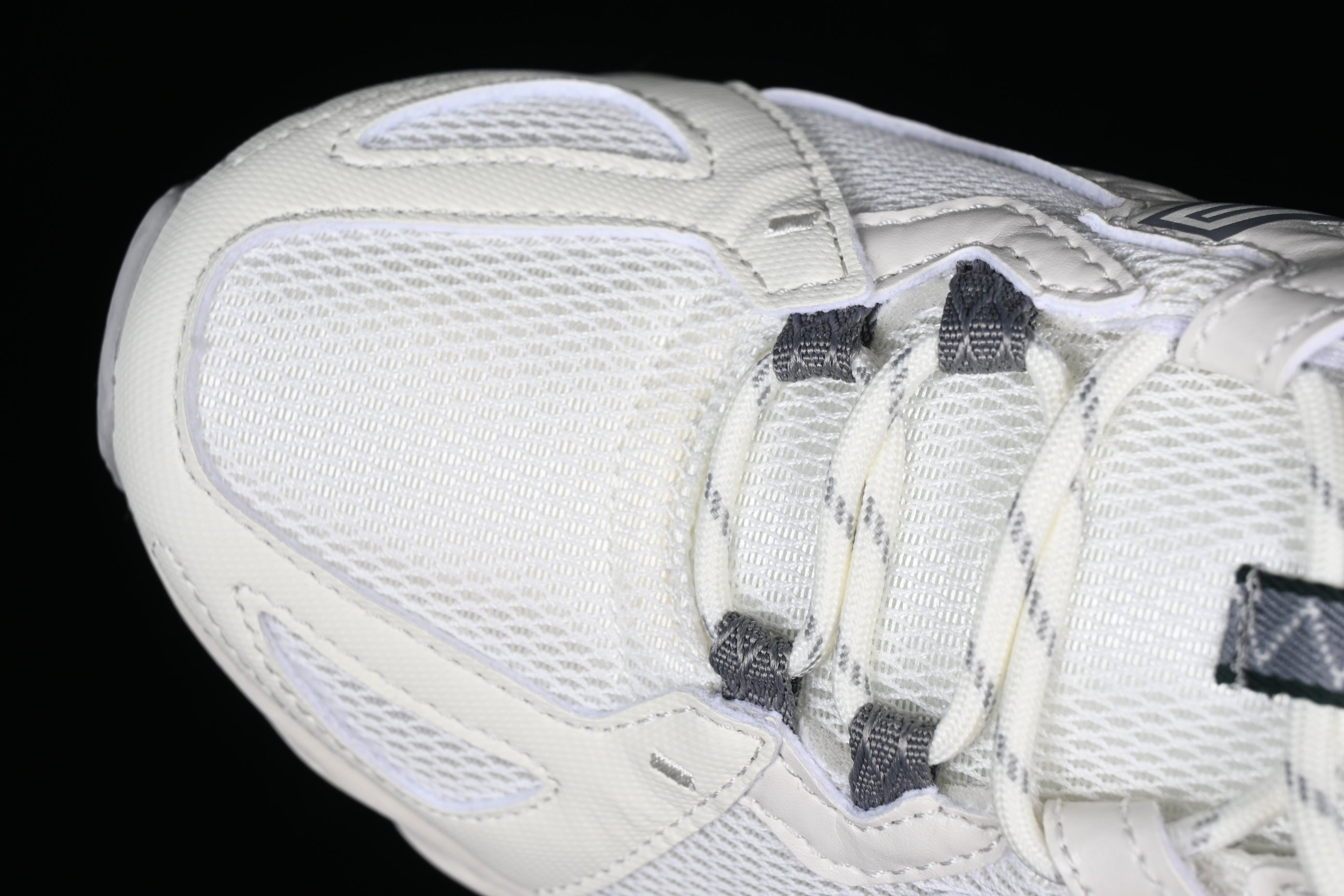 New Balance 610 - Angora