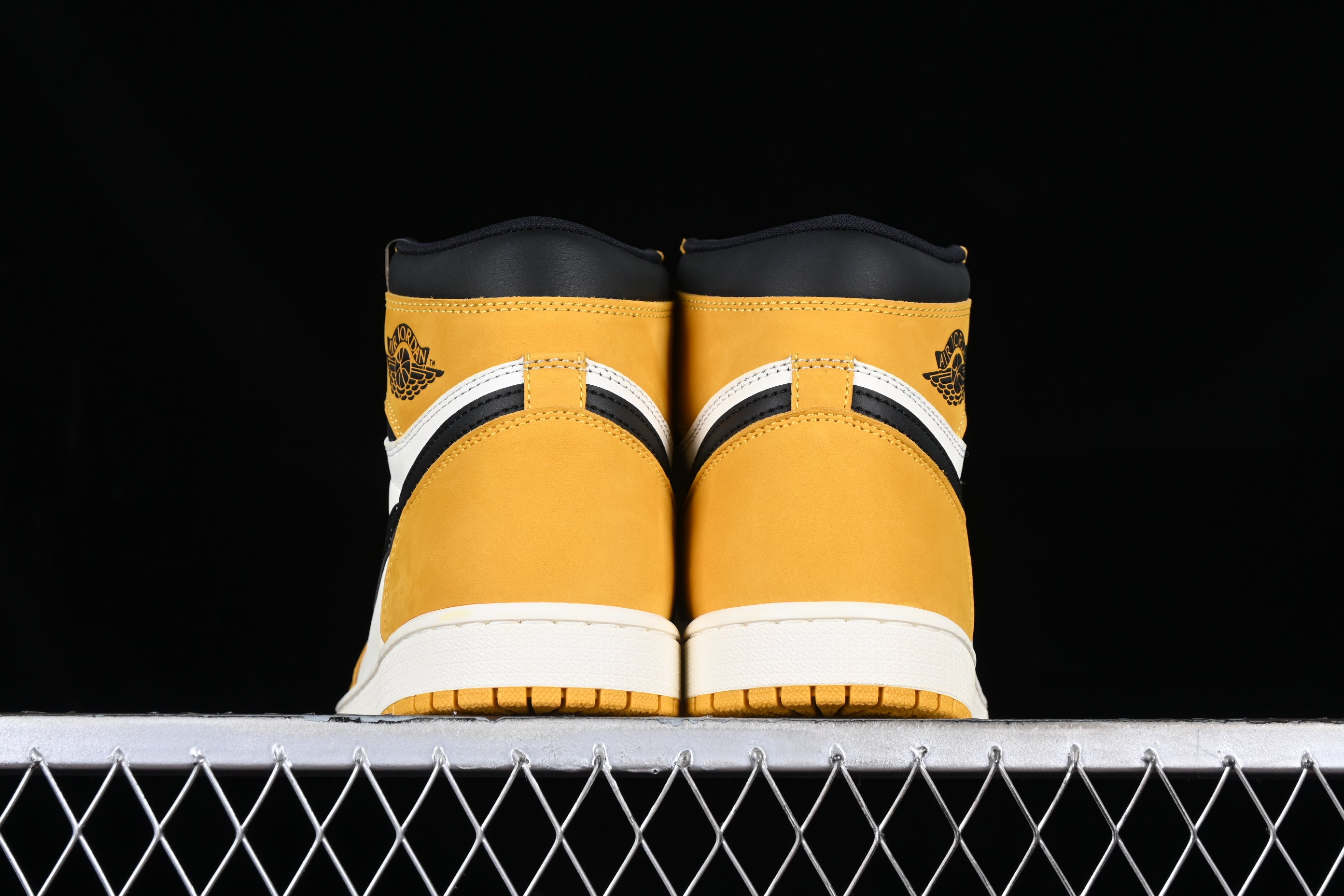 Air Jordan 1 Aj1 High - Yellow Ochre