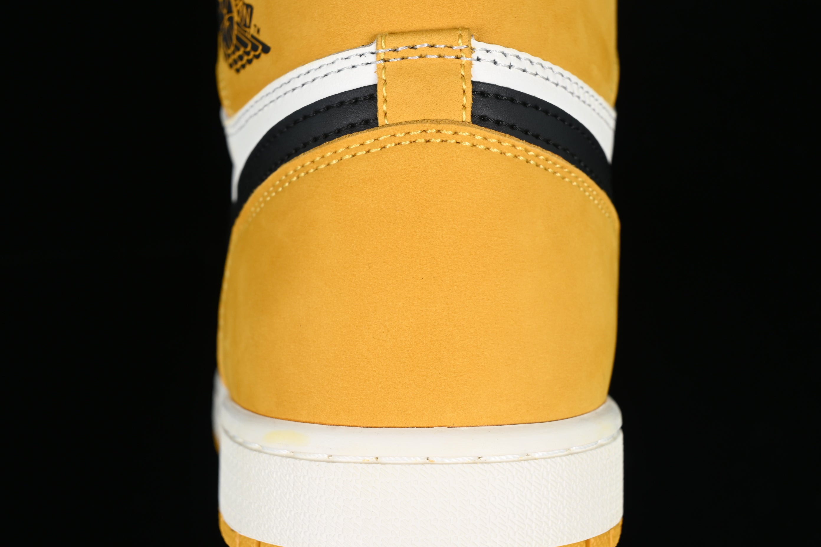 Air Jordan 1 Aj1 High - Yellow Ochre