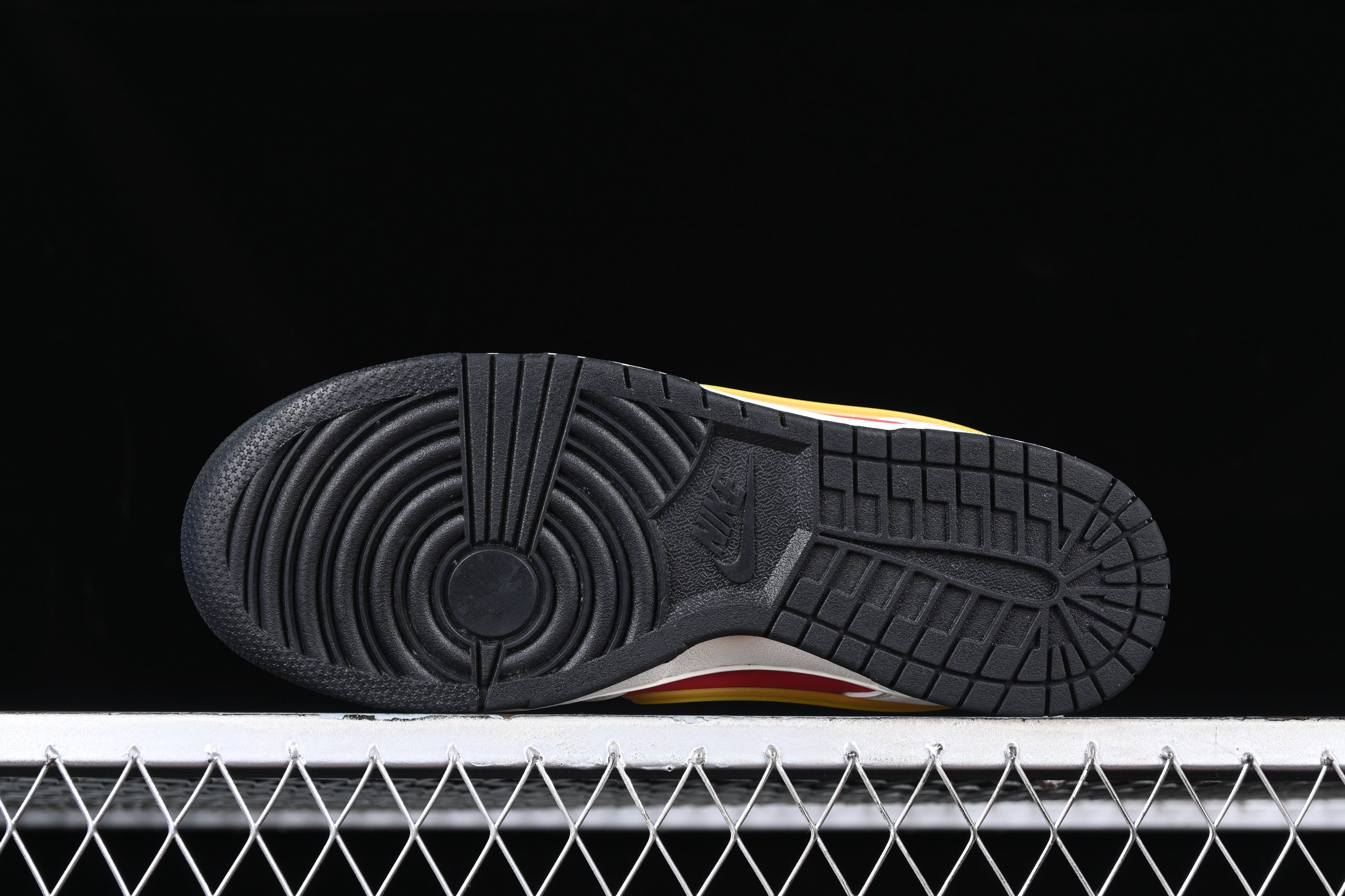 NikeSB Dunk Low X Saint Seiya - Red Gold