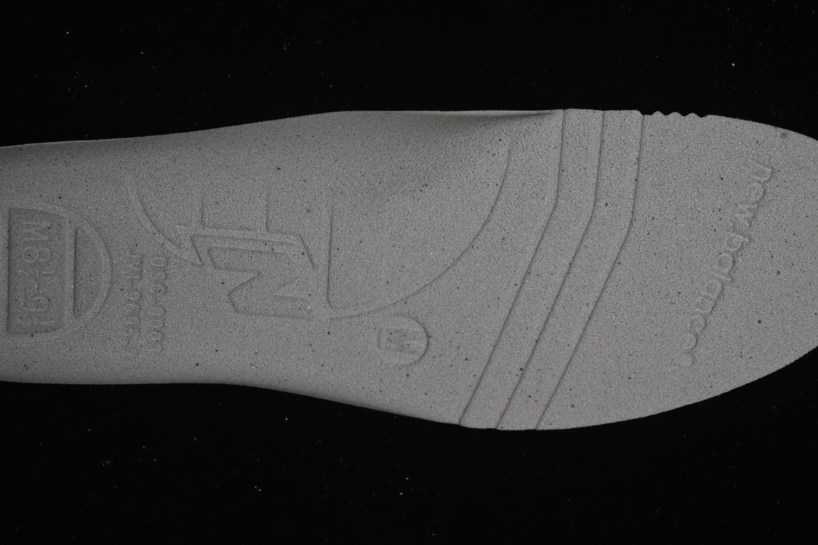 New Balance 1906R - Black/Pink Moon