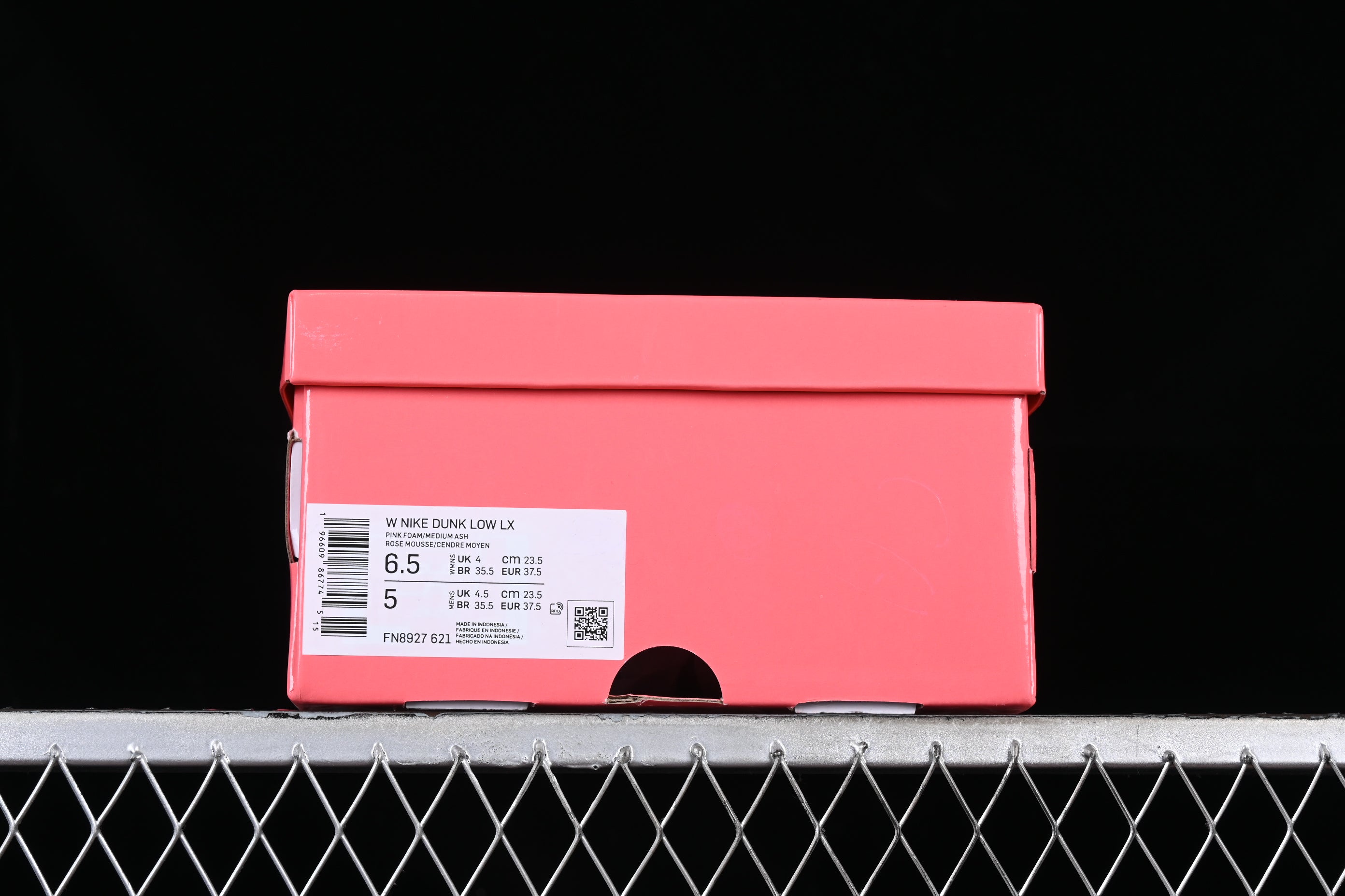 NikeUnisex Dunk Low LX - Barbie