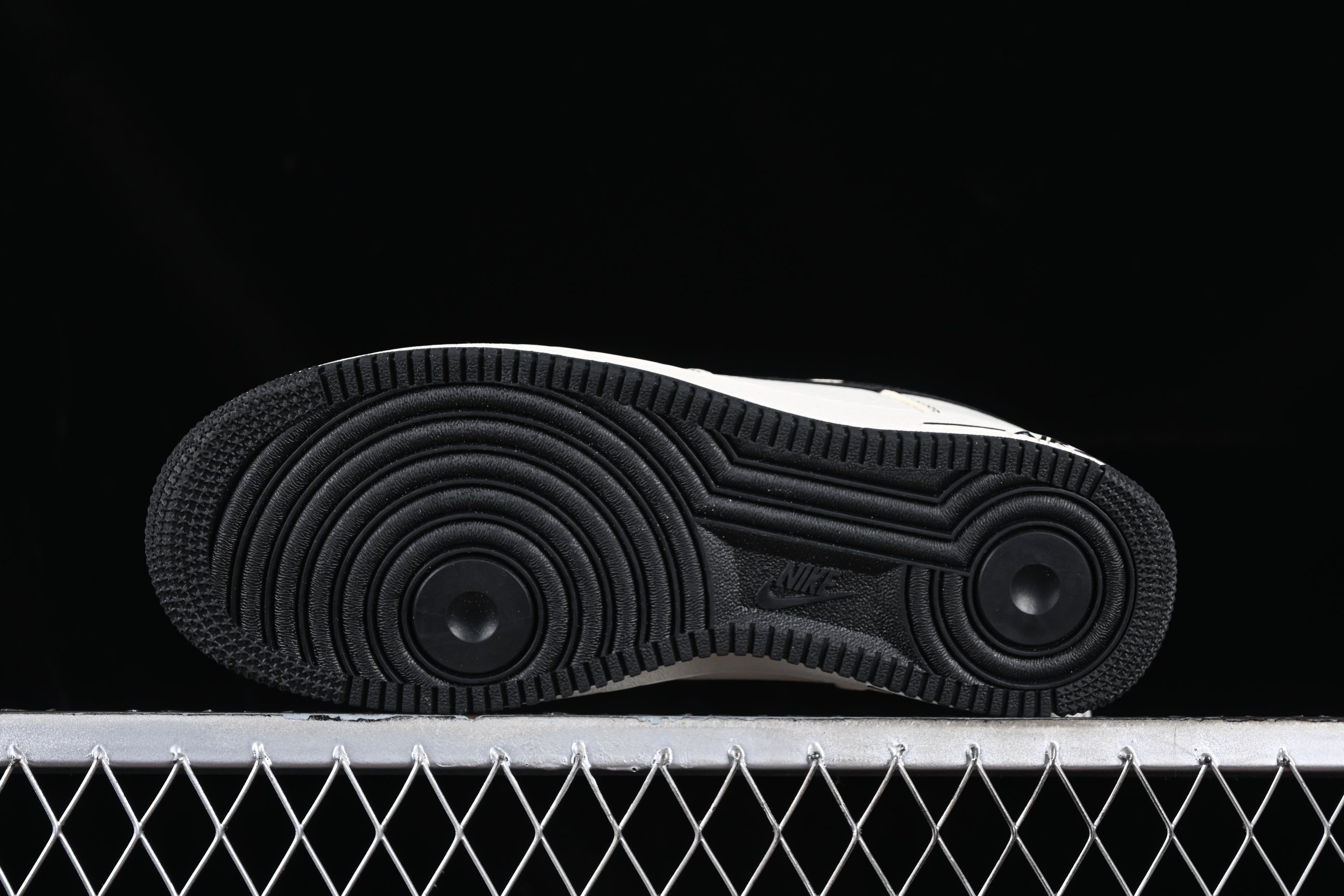 NikeMens Air Force 1 AF1 Low - Supreme