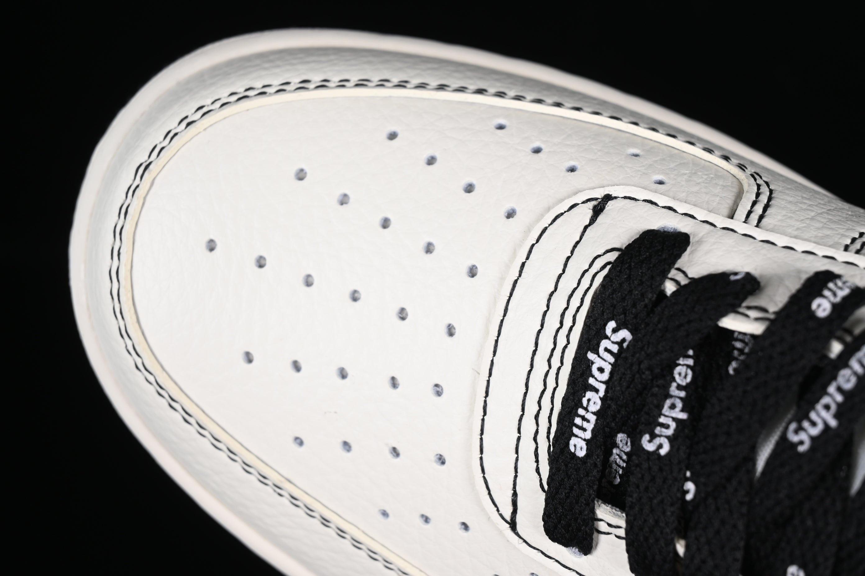 NikeMens Air Force 1 AF1 Low - Supreme